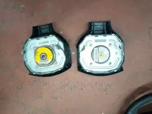 Nissan Tiida Stearing Airbags