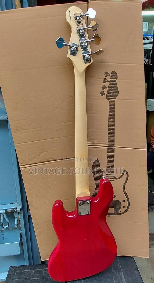 4strings Fender Bass Guitar - thumbnail 3