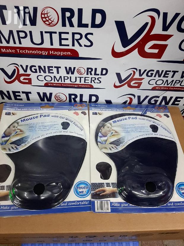 Mouse Pads With Gel Wrist Support - thumbnail 2