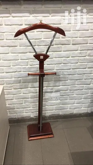 Executive Coat Hanger