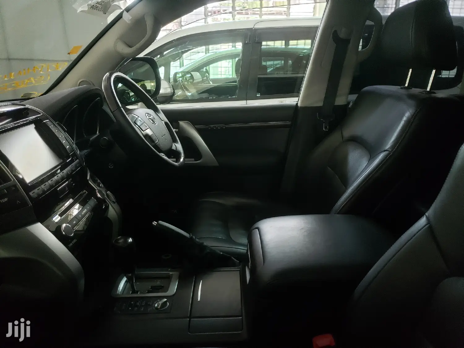 Toyota Land Cruiser Prado 2014 White