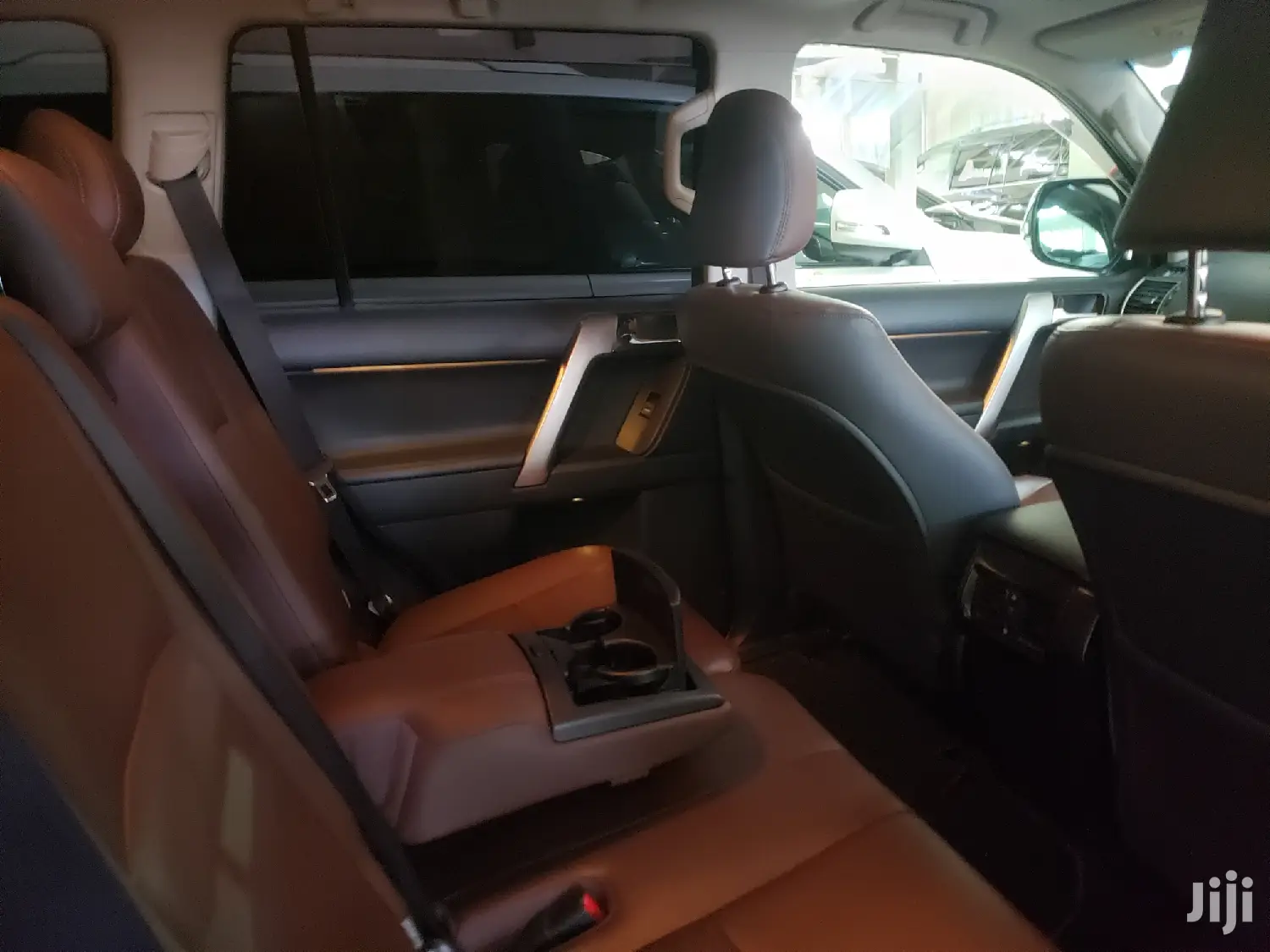 Toyota Land Cruiser Prado 2016 White
