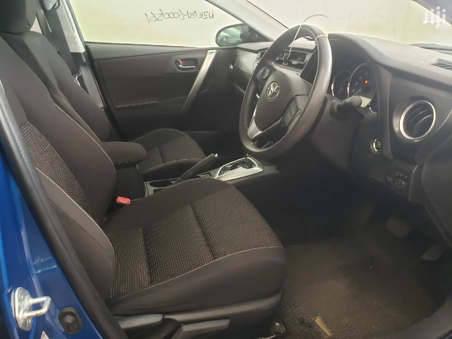Toyota Auris 2014 Blue