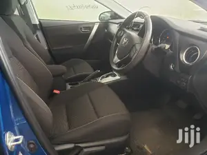 Toyota Auris 2014 Blue