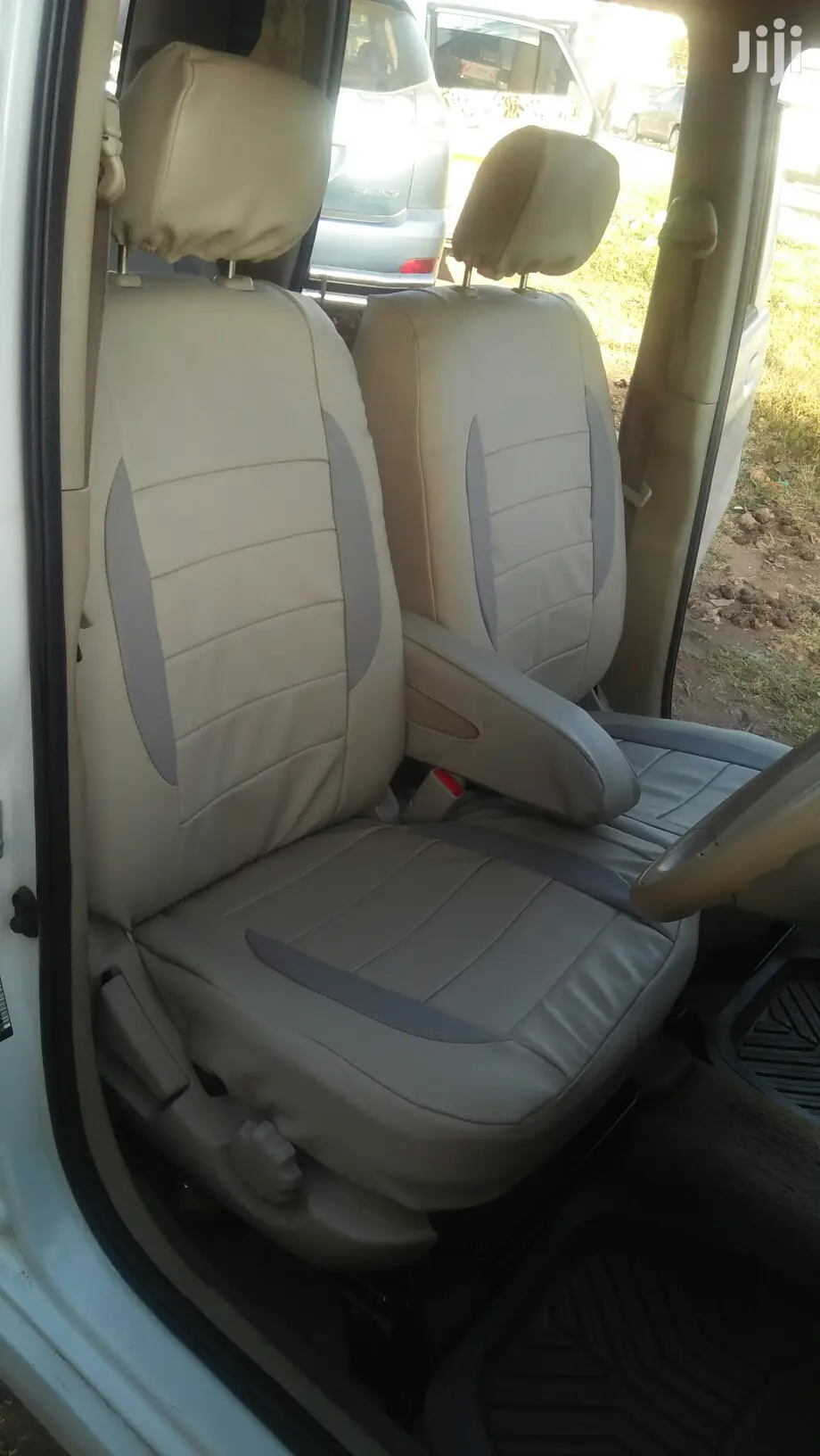 Armrest Stitched Car Seat Covers