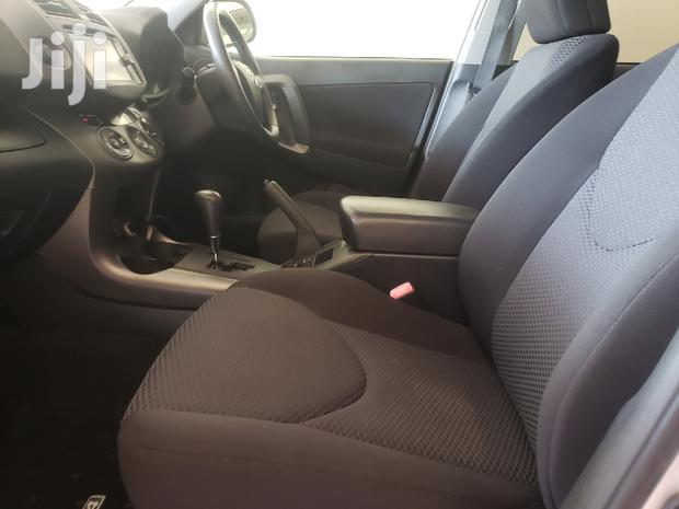 Toyota RAV4 2013 Silver - thumbnail 7