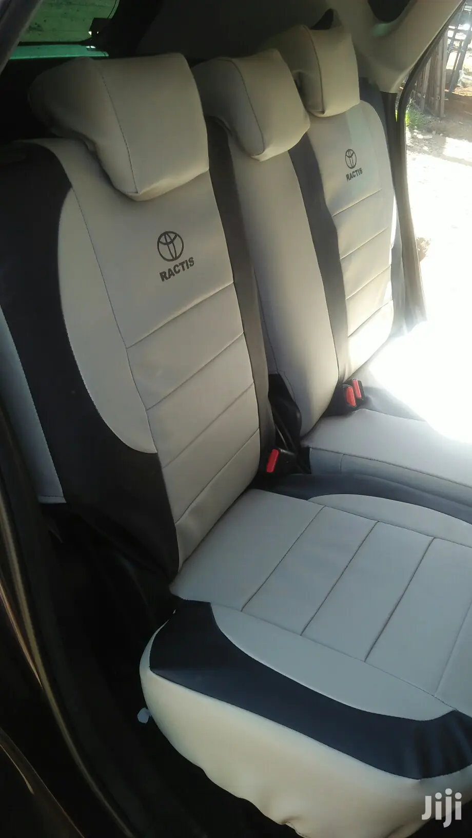 Economy Car Seat And