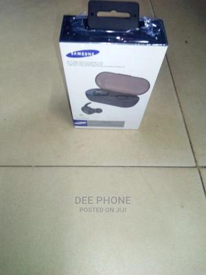 Samsung Wireless Earbuds - thumbnail 2