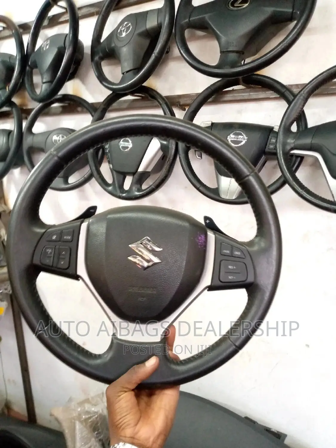 Stearing Wheel Suzuki Swift.