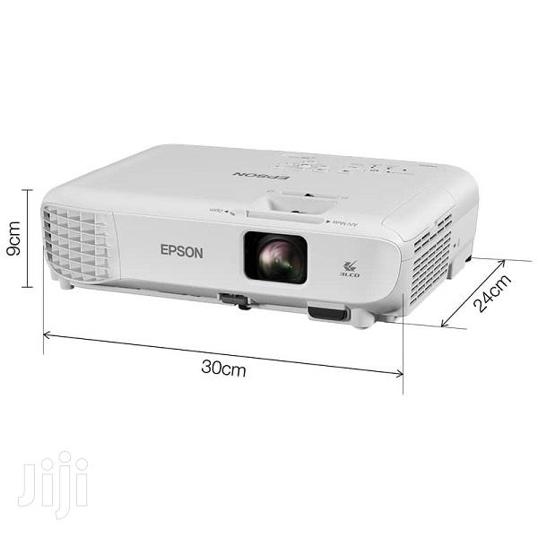 EPSON Projector Eb-S05 - main view