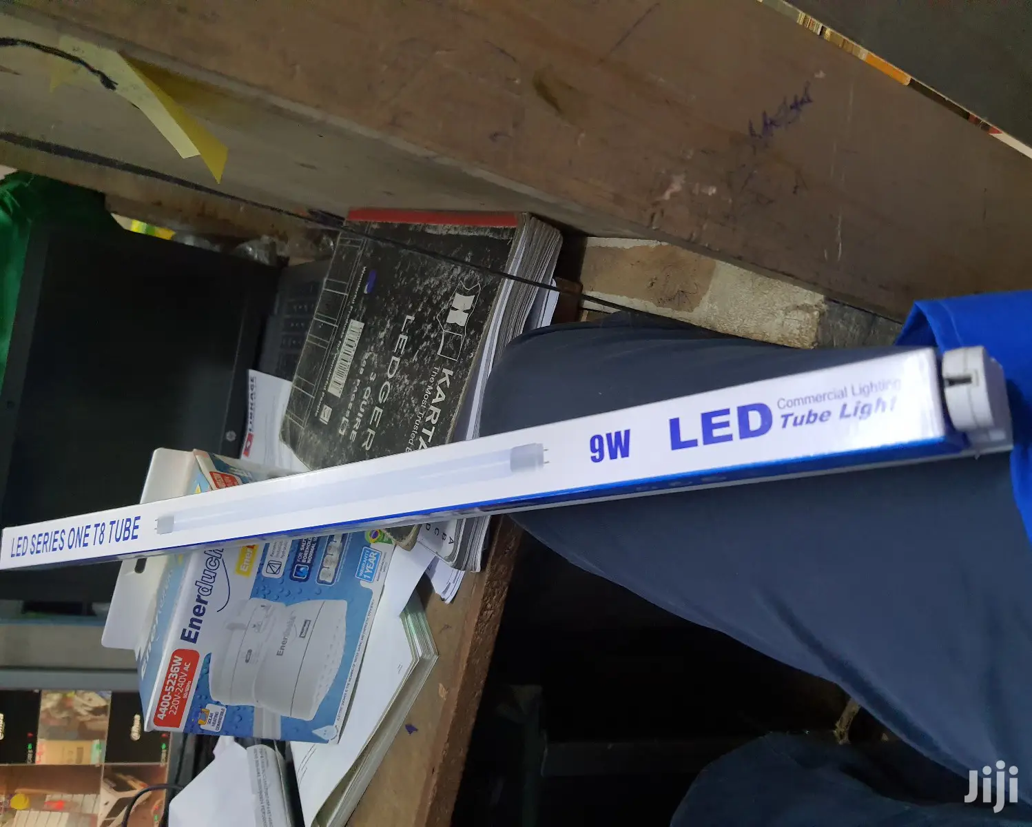 LED 4ft Fittings +Tube