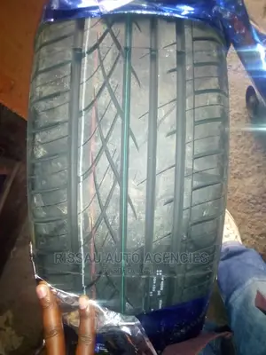 225/55 R 18 Comforser Tyres