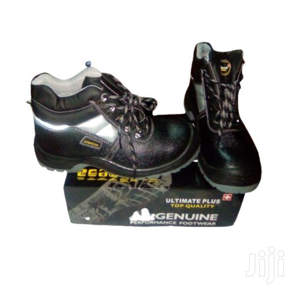 Ultimate Plus Work Shoes - thumbnail 3