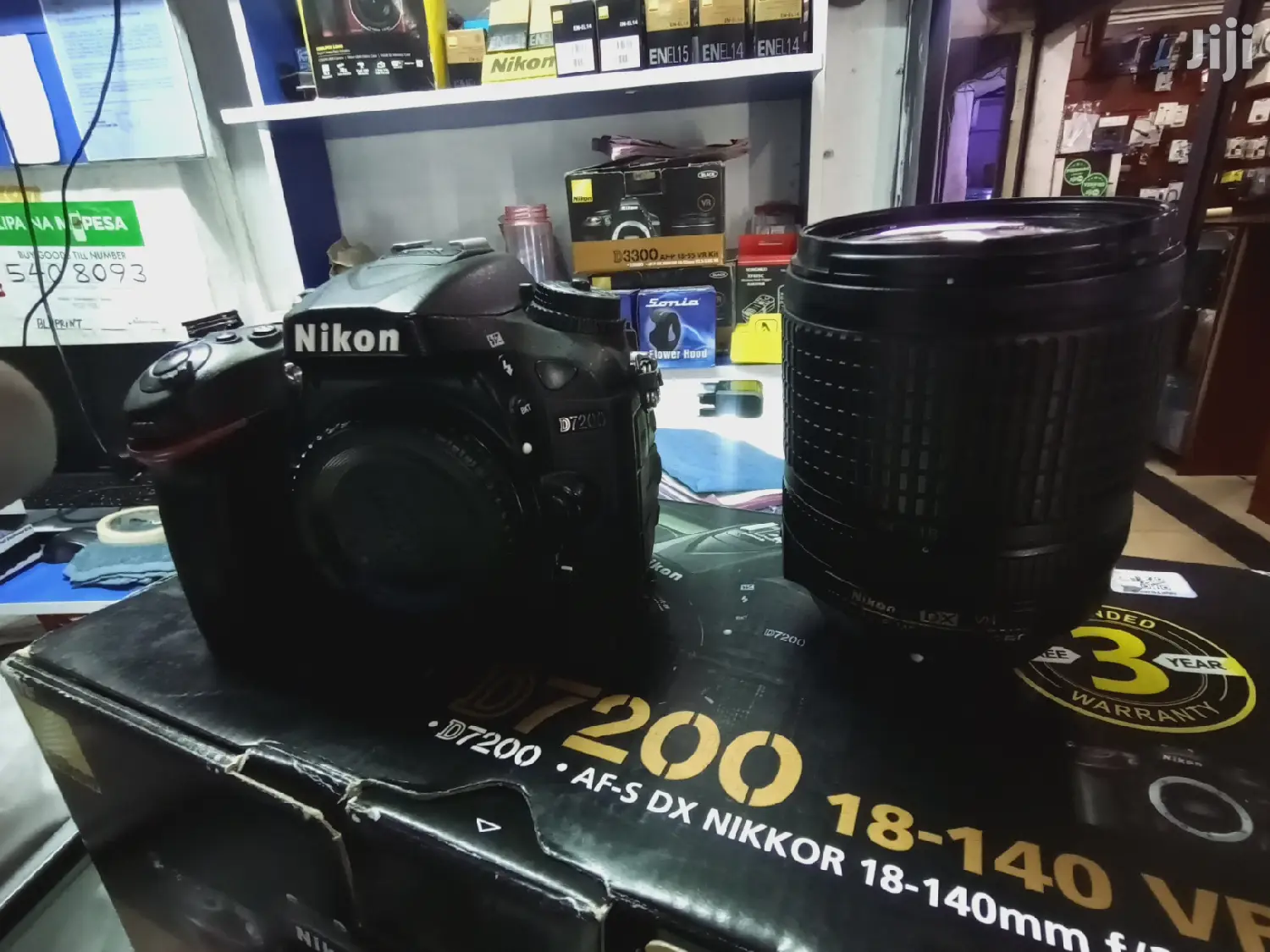 Nikon D7200 With 18-140mm.Free 64GB