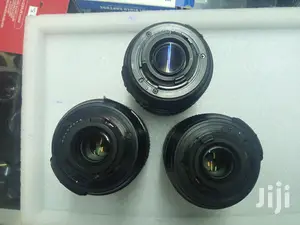 Superior Nikon 18-105mm Lens for Blurring and Zoom