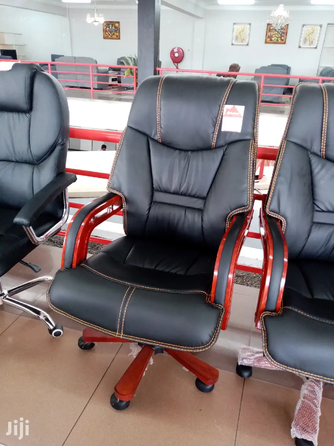 Executive Office Seat