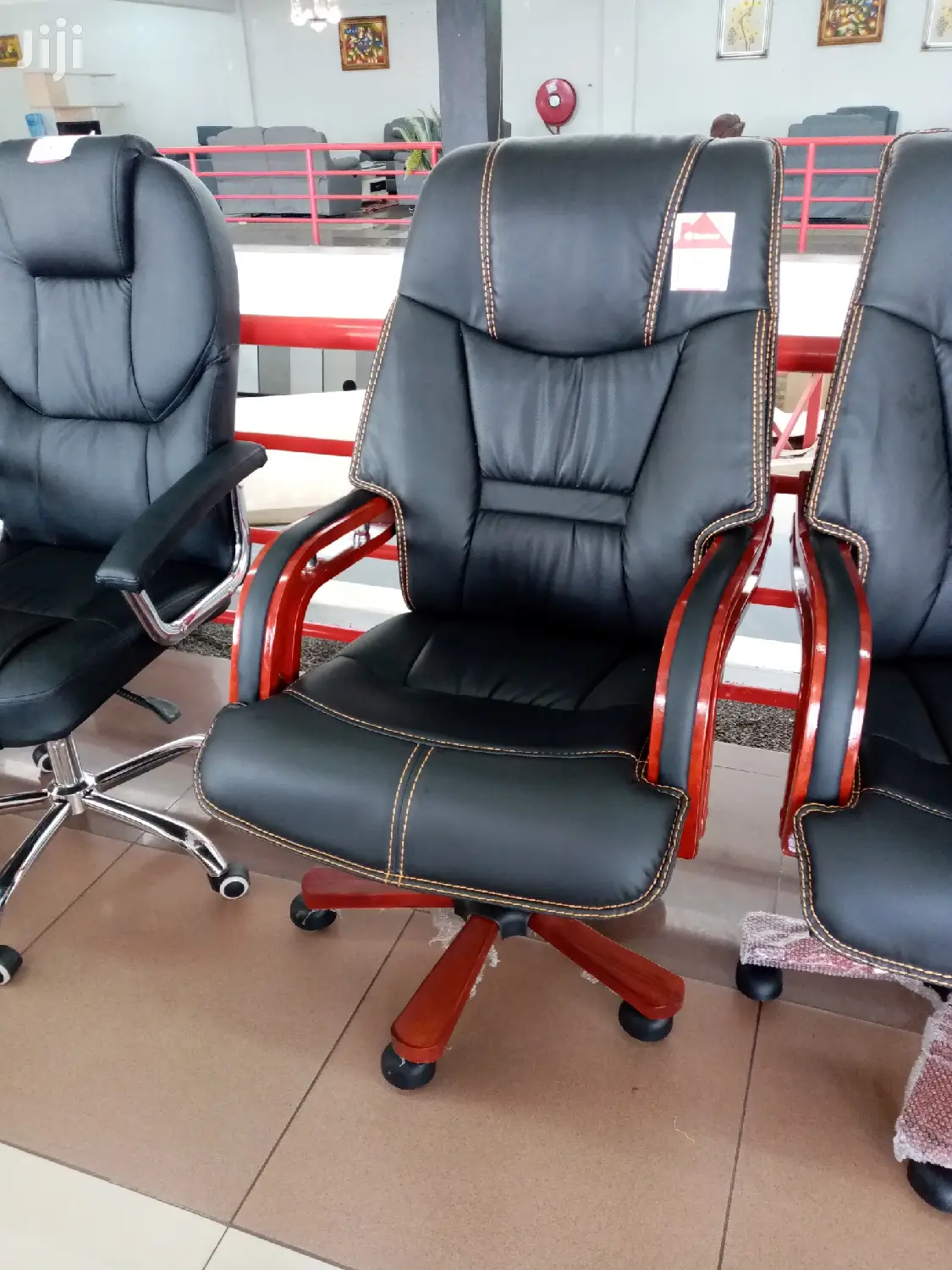 Executive Office Seat