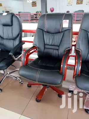 Executive Office Seat