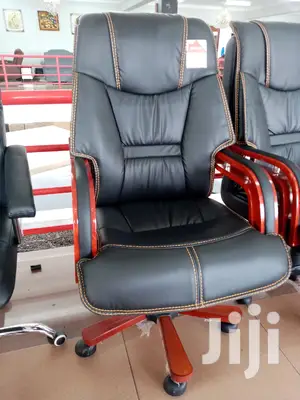 Executive Office Seat