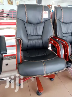 Executive Office Seat