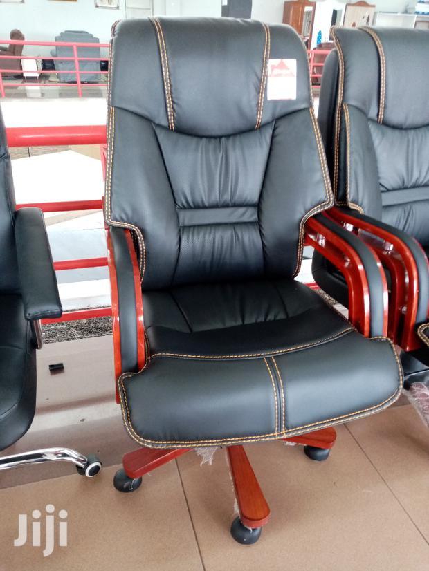 Executive Office Seat