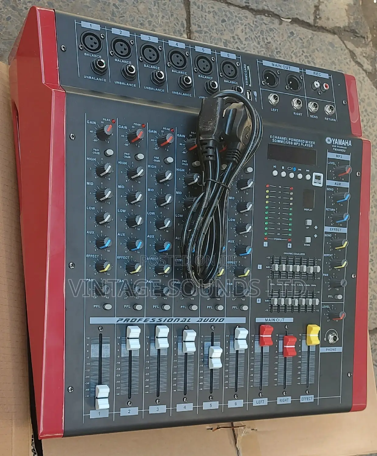 6channel Yamaha Powered Mixer