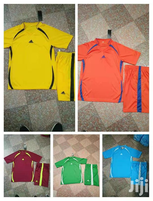 Football Uniforms - thumbnail 5