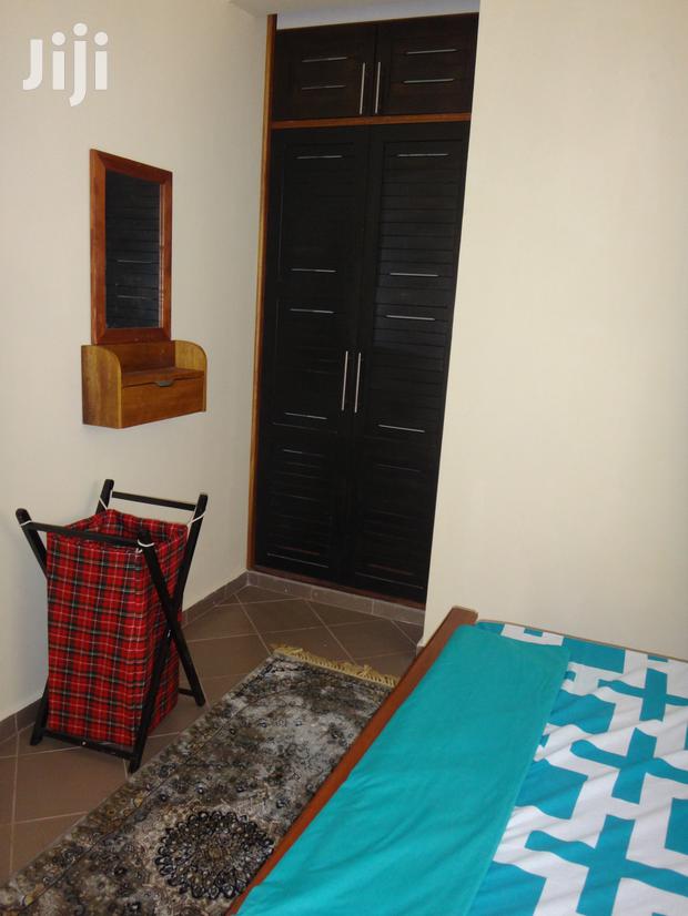 Furnished Studio - thumbnail 6