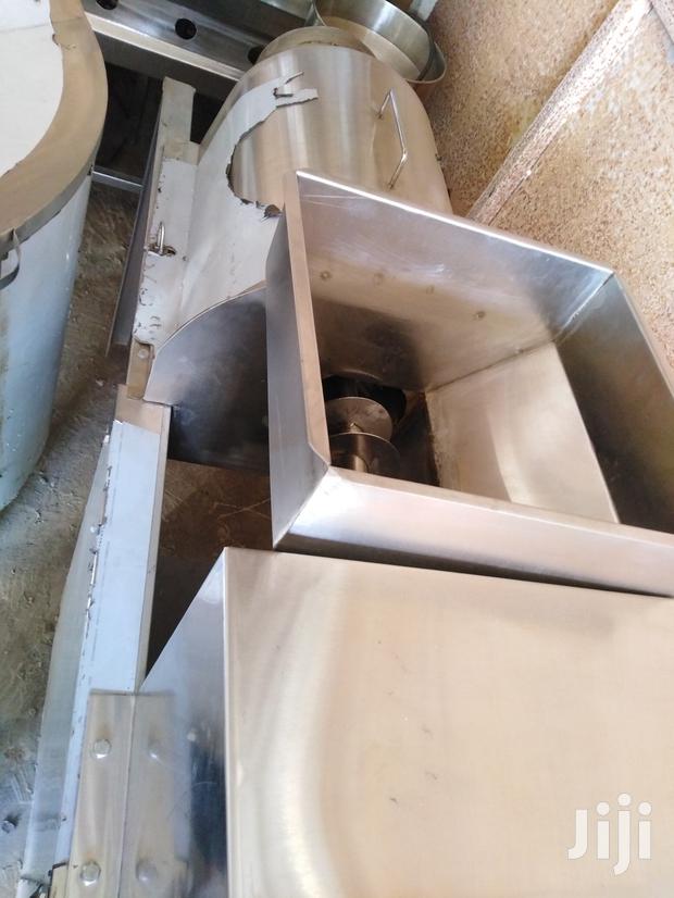 Pulper Fruit Processing Machine- Stainless Steel - thumbnail 2