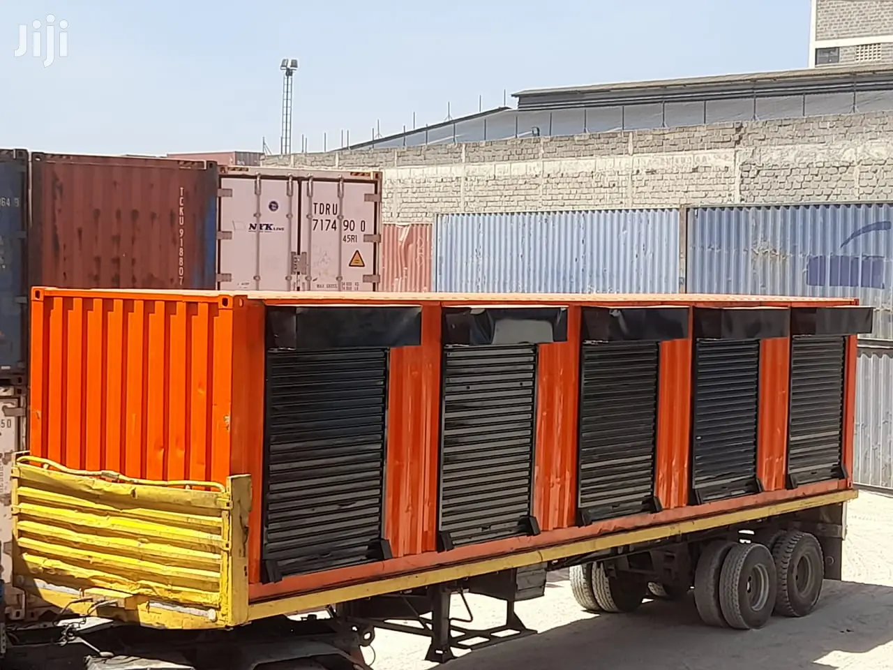 Container Business Stalls