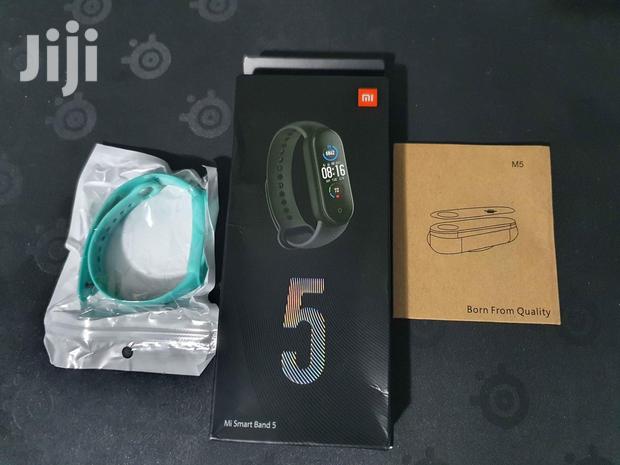 Xiaomi Mi Band 5 - main view
