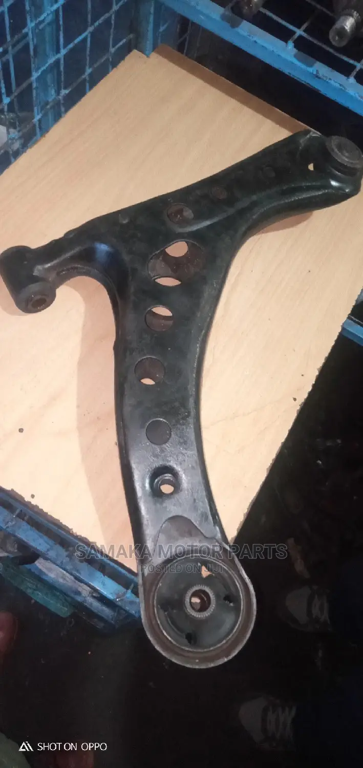 Voxy/Noah Control Arms
