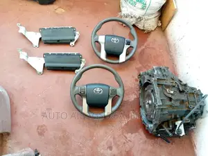 Landcluser Prado 150 Stearings and Knee AIRBAGS