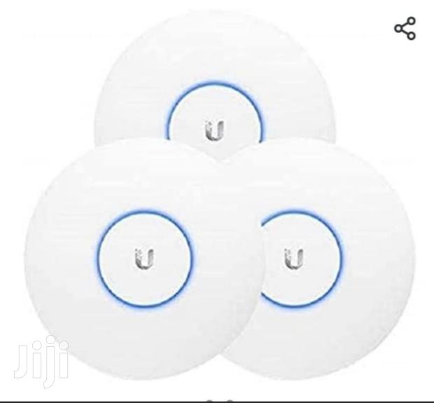 Ubiquiti Unifi UAP-AC- Indoor Access Point 3 Pack - main view