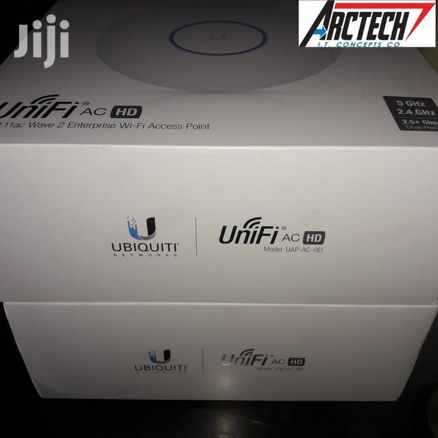 Ubiquiti Unifi High-Density Indoor/Outdoor 2.4/5ghz
