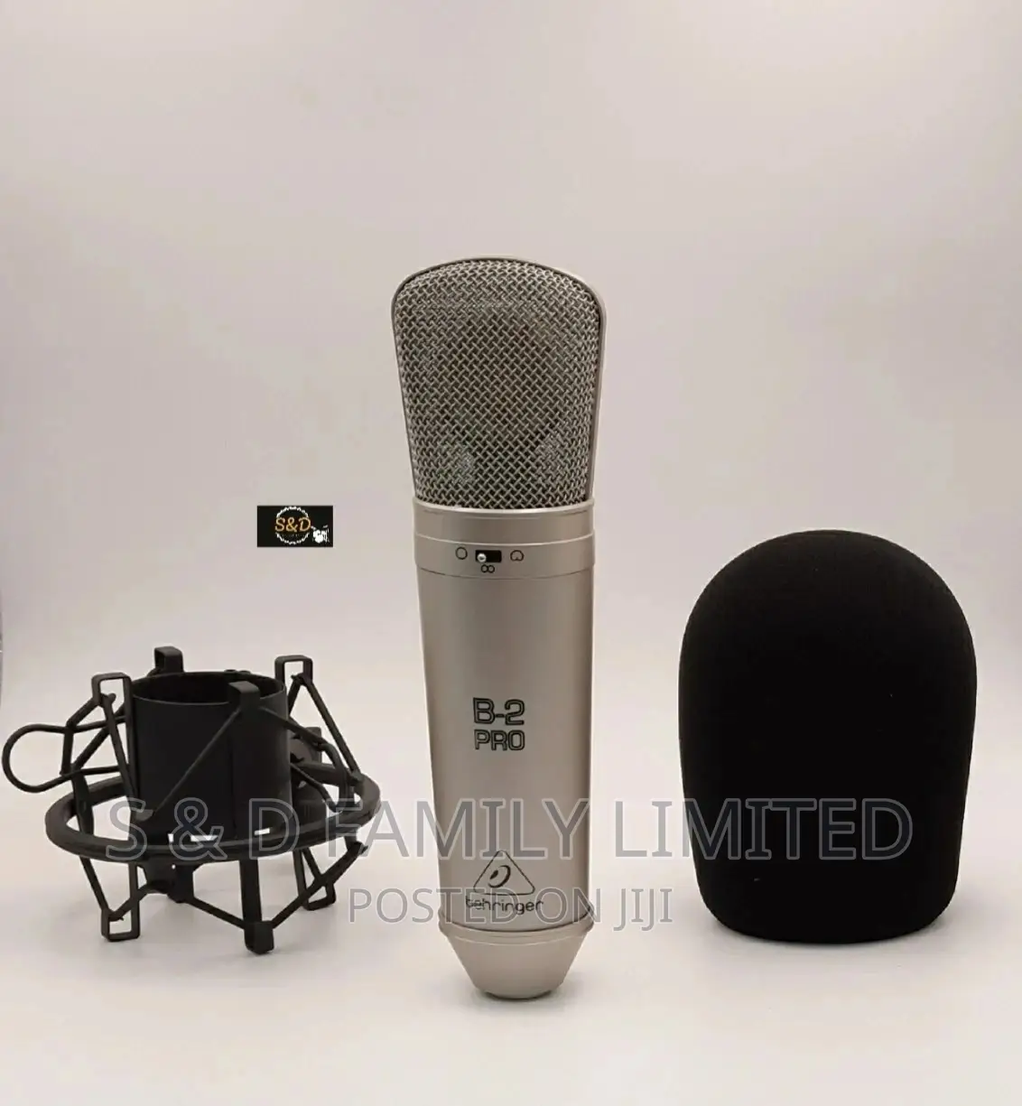 Behringer B2 Pro Studio Microphone