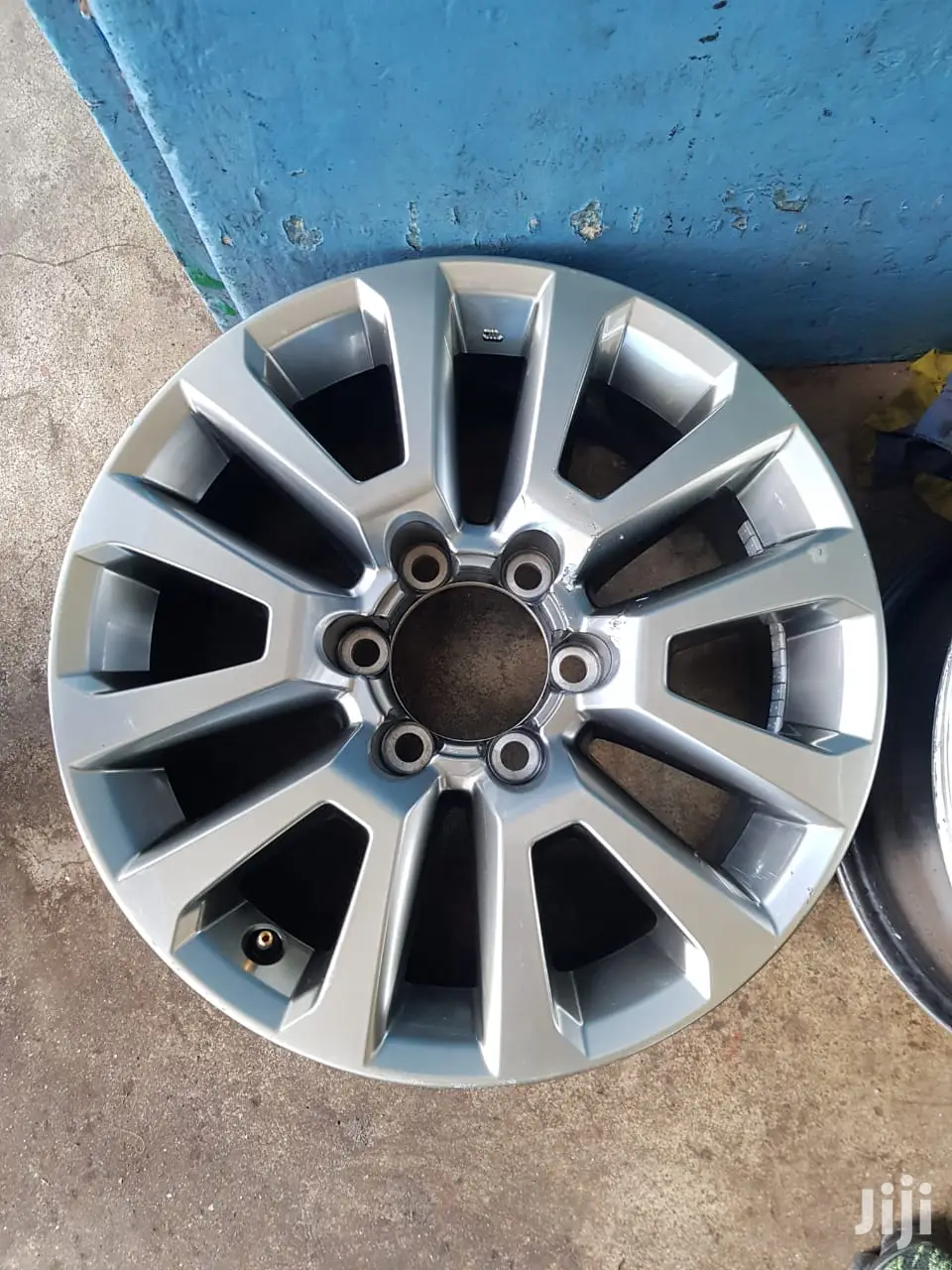 Original Rims Size 18 Inch for Landcruiser 150.