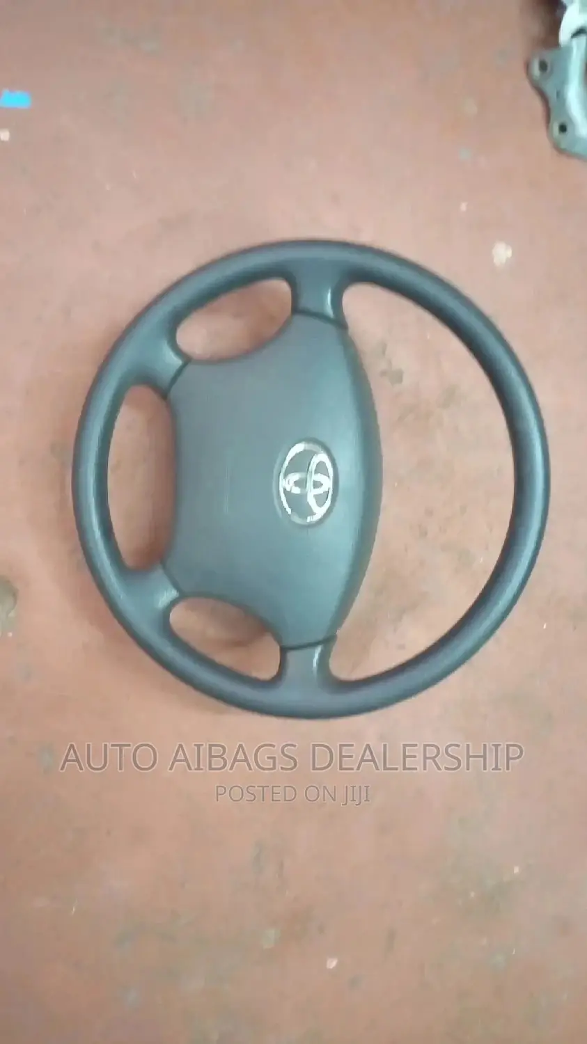 Hilux Sulf Stearing Wheel.