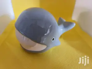 Uk-Ceramic Whales Bathroom Ornaments