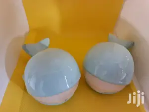 Uk-Ceramic Whales Bathroom Ornaments