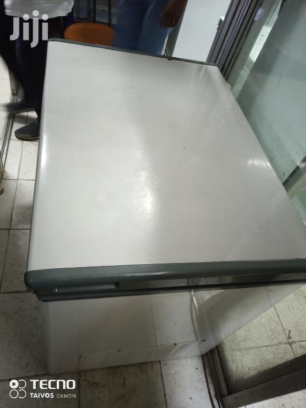 300l Freezer - thumbnail 2