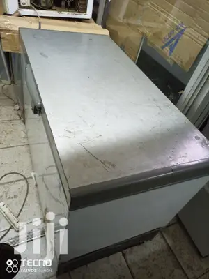 400 L Freezer
