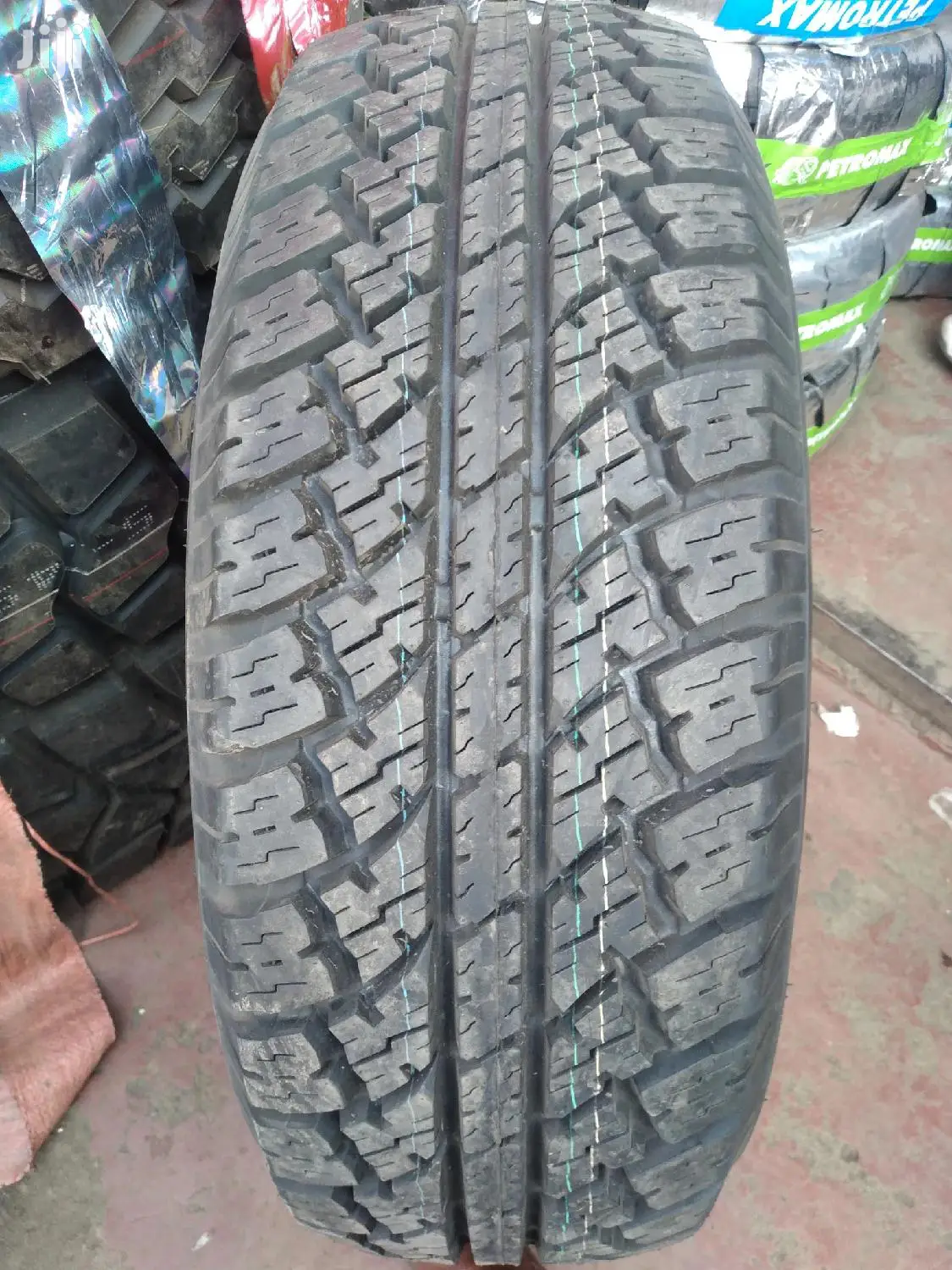 Maxtrek Tires Sizes 235/70r16 A/T