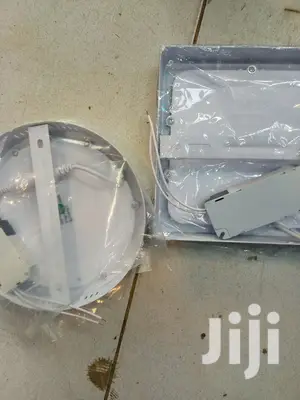 12 Watts Surface Panel