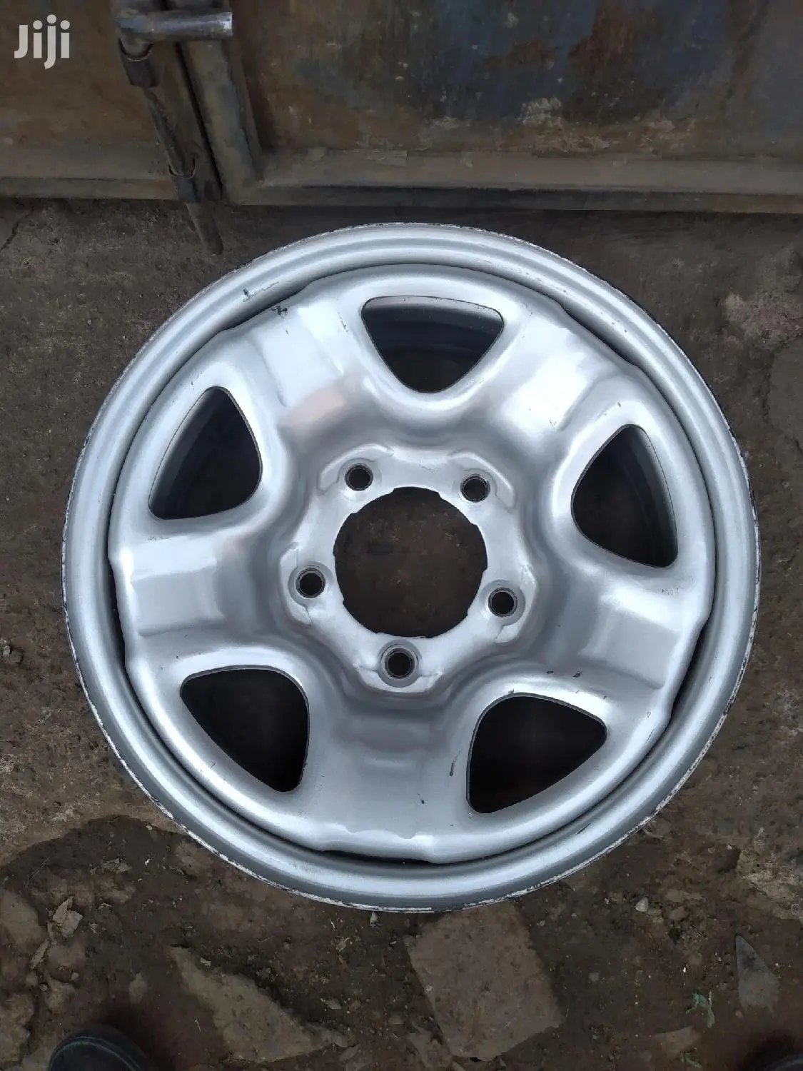 Original for R Landcruiser Size 16 Inch Tubeless.