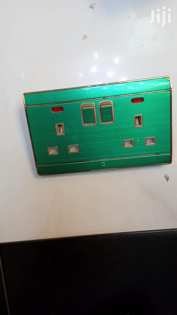 Twin Sockets