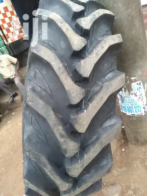 Tractor Tires Made in India Size 18.4-30 Jk Make 14ply.