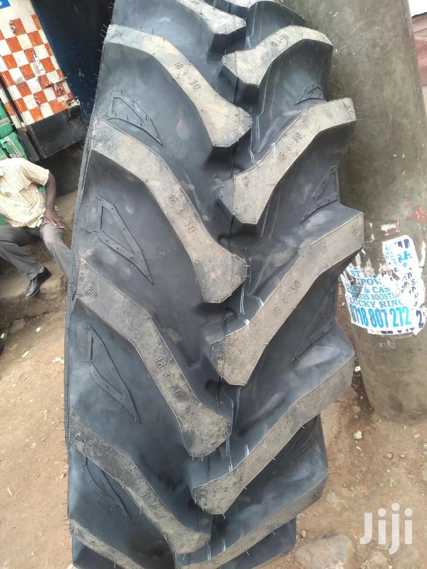 Tractor Tires Made in India Size 18.4-30 Jk Make 14ply.