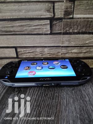 Ps Vita With 10 Games - thumbnail 2