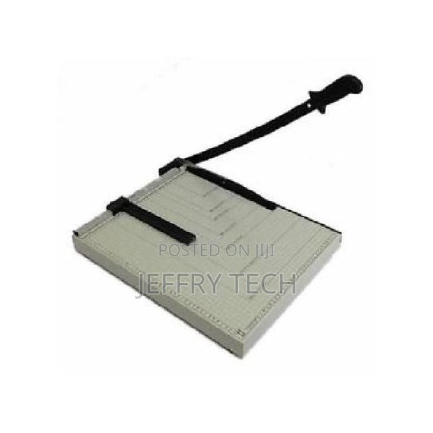 Paper Cutter 15x12 Inch.
